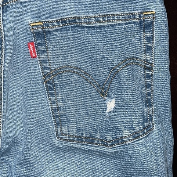 LEVIS ‘Ribcage Straight’ Premium High Rise Ankle Show Jeans - Ripped Knee - 29” - Picture 6 of 10